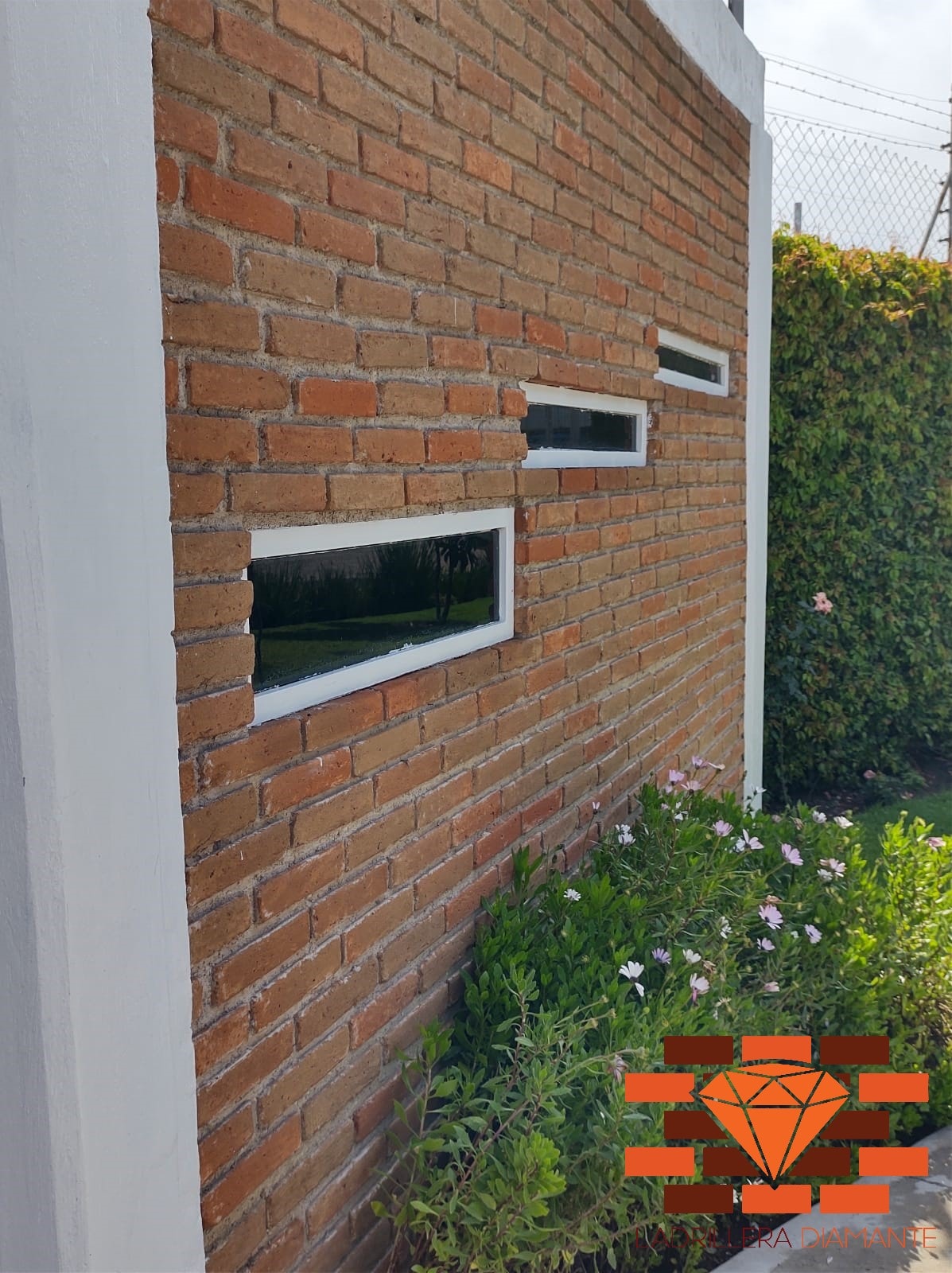 Adobes grandes para arcos en barro rojo