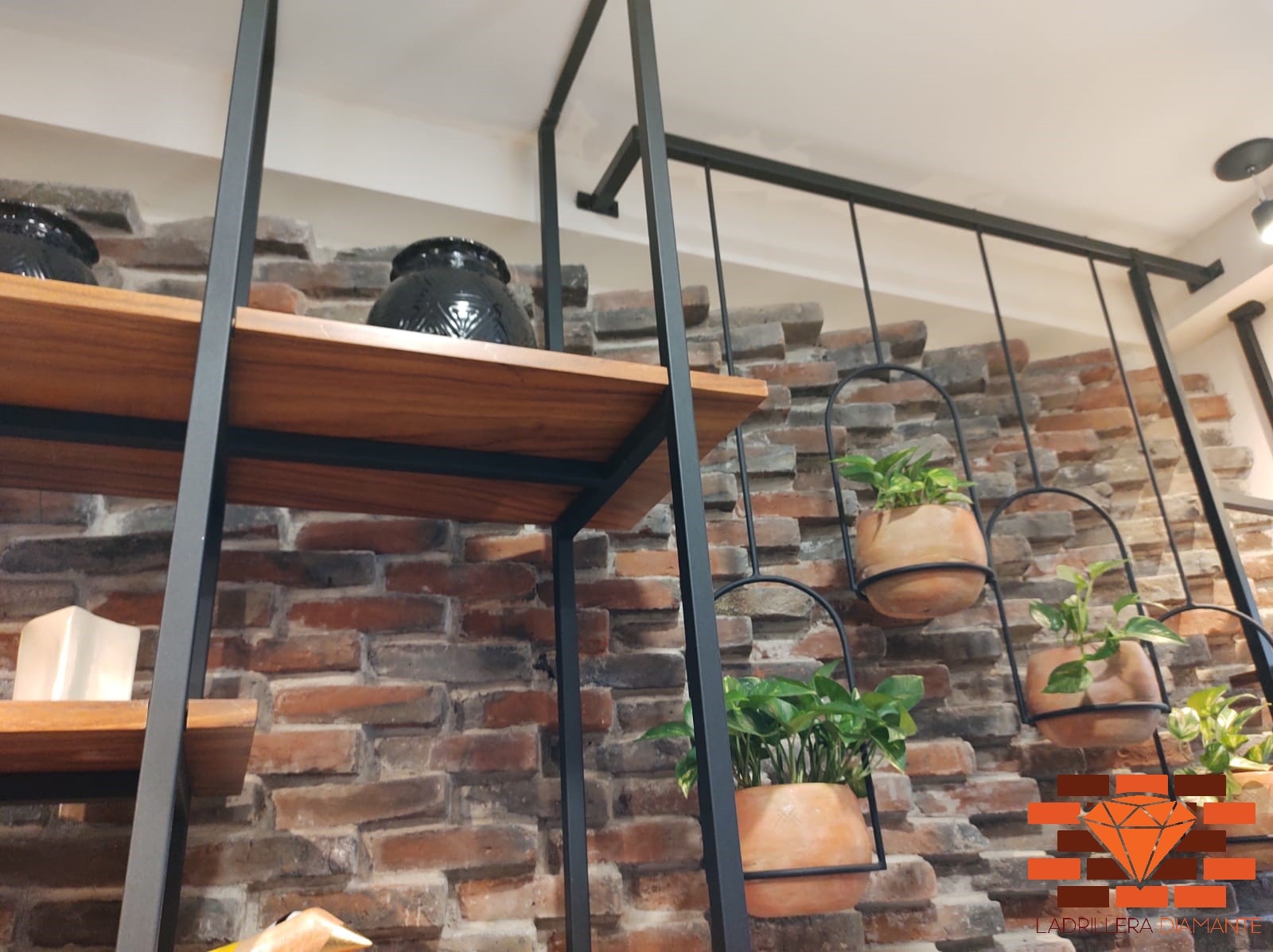 Adobes grandes para arcos en barro rojo