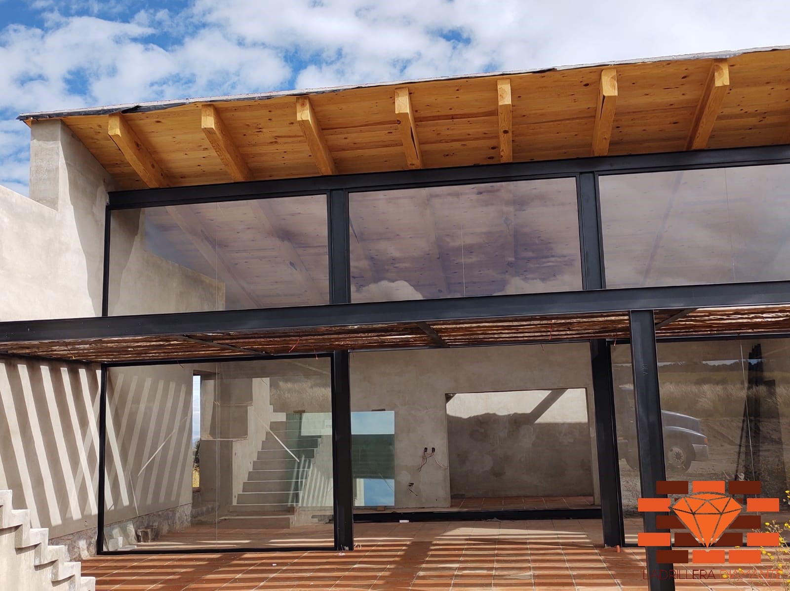 Adobes grandes para arcos en barro rojo